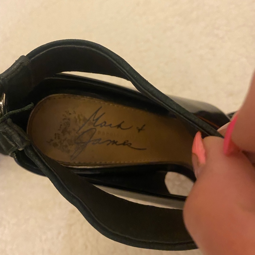 Black patent leather/elastic open toe high heels. Size 6 - Picture 9 of 10